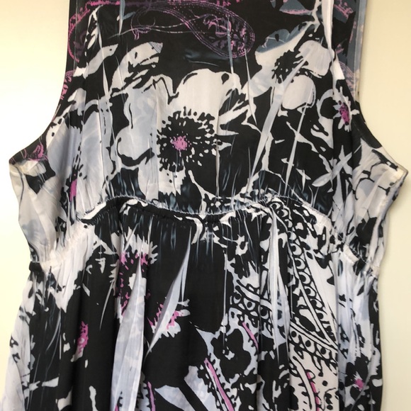 Applied rhinestone tunic top - Picture 5 of 8